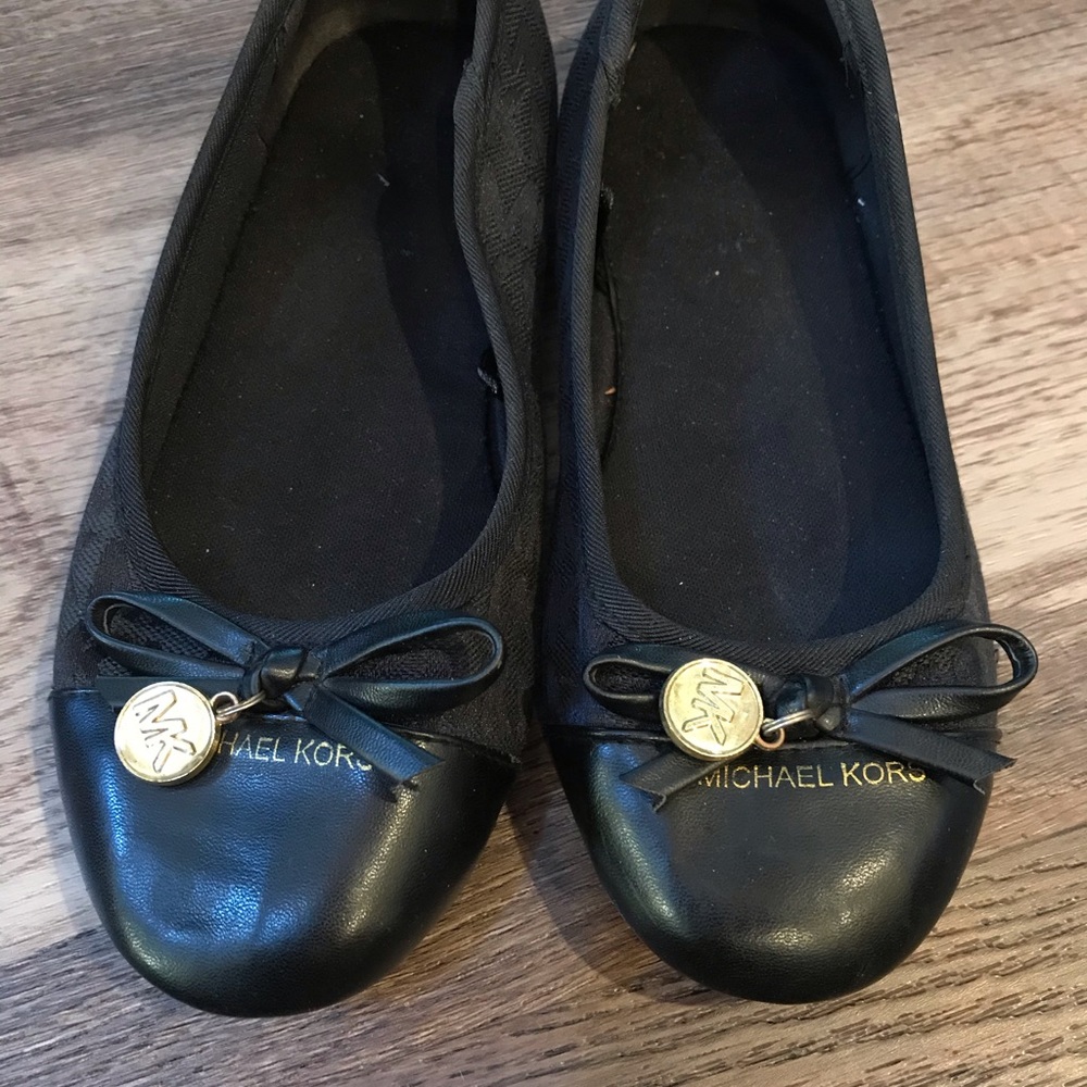 Michael kors girl’s dress shoes